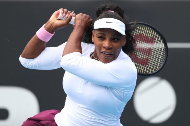 Serena falls to Azarenka in U.S. Open semi-finals