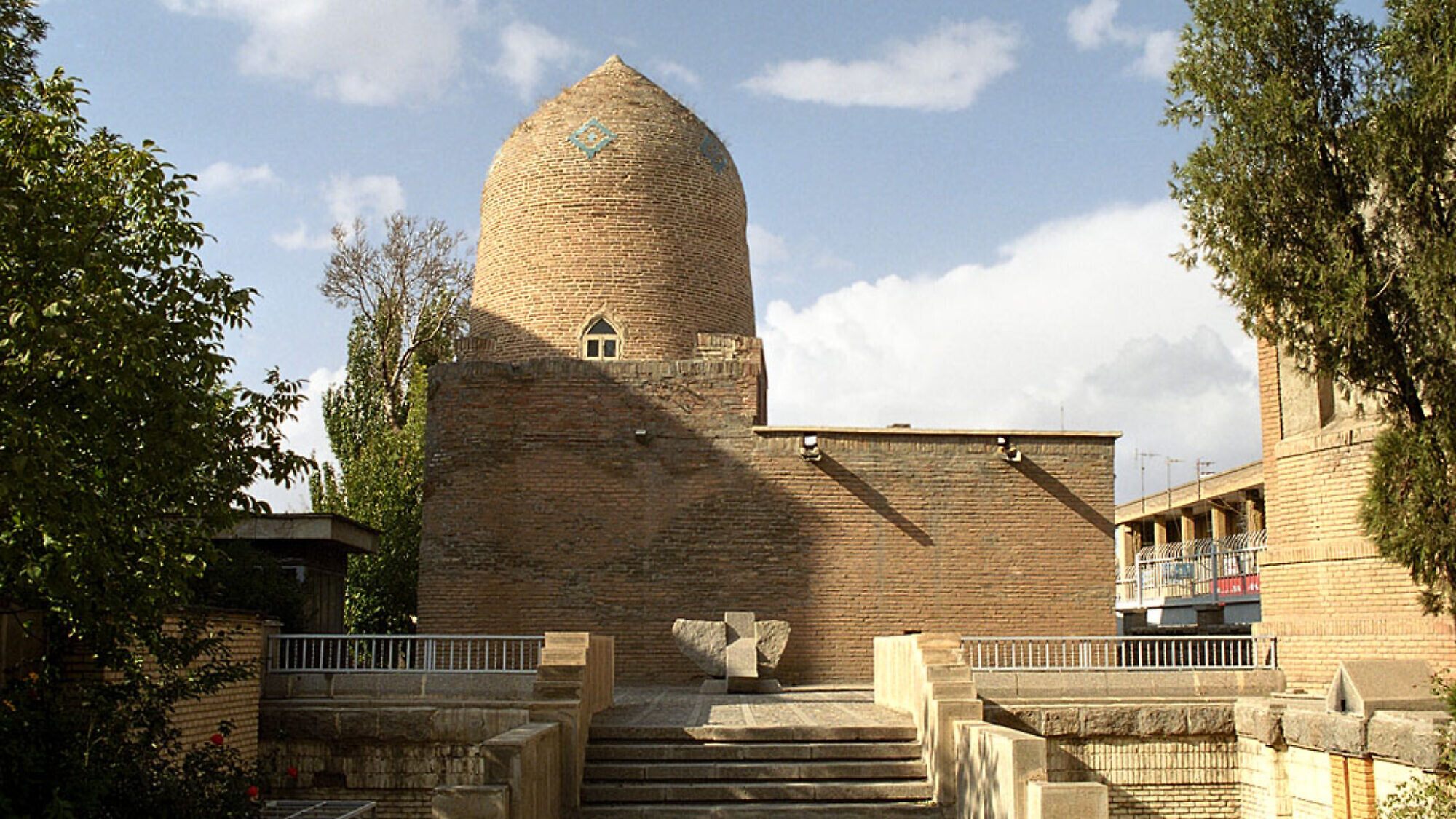 Groups decry reported arson at Tomb of Esther and Mordechai in Iran, urge investigation